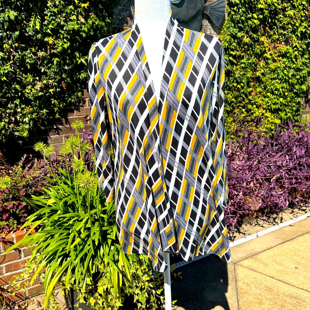 NWT Travel Elements Cardigan Large